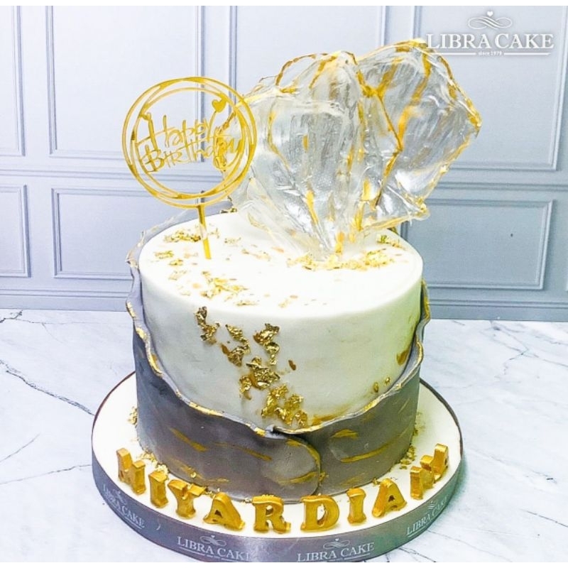 

kue ulang tahun/birthday cake/ costume cake/cakeanniversary/kue ultah mewah