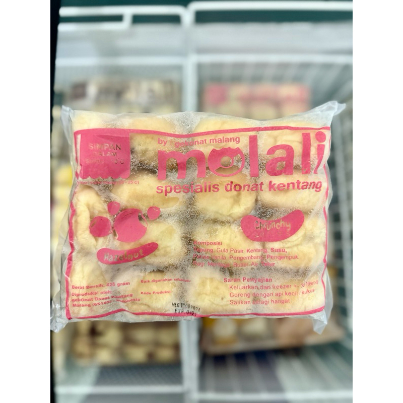 

Molali Donat Kentang Hazelnut Chrunchy 425gr | Festive Frozen Food