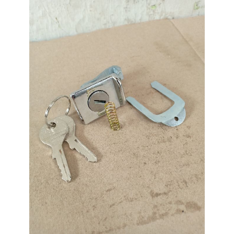 kunci laci bagasi box vespa super sprint px ps