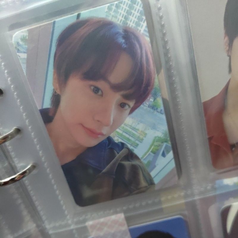 PC offcial Riize Anton Hologram