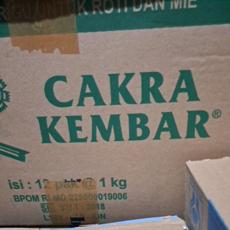 

(1 doz = 12 pak @ 1kg) Tepung Cakra Kembar