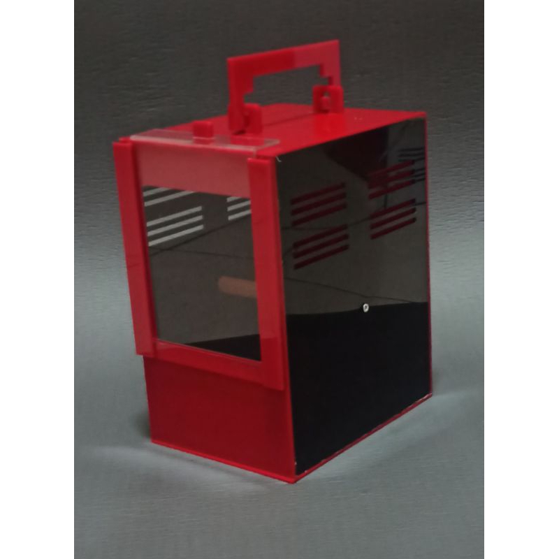Box Akrilik buat bawa burung