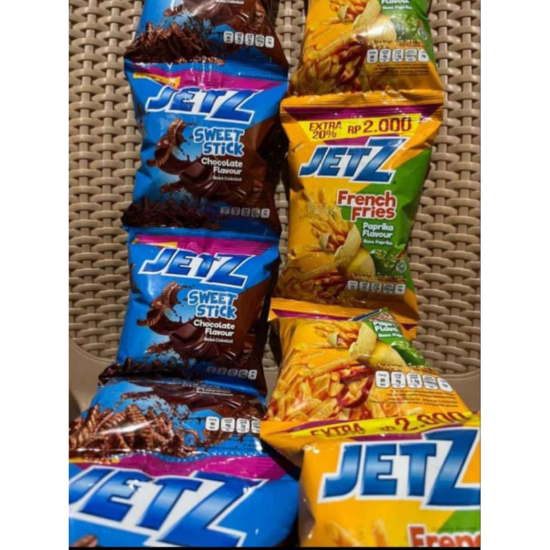 

JetZ snack cokelat, french fries renceng isi 10pc*18gr