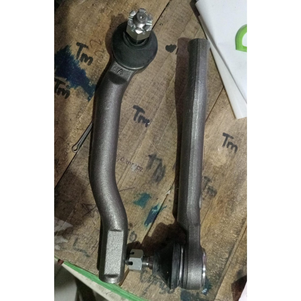 Tie rod livina
