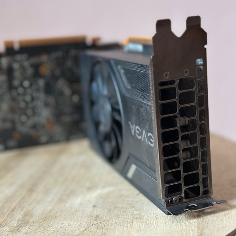 VGA MINING EVGA P106-100 RAM 6GB NO DISPLAY PORT