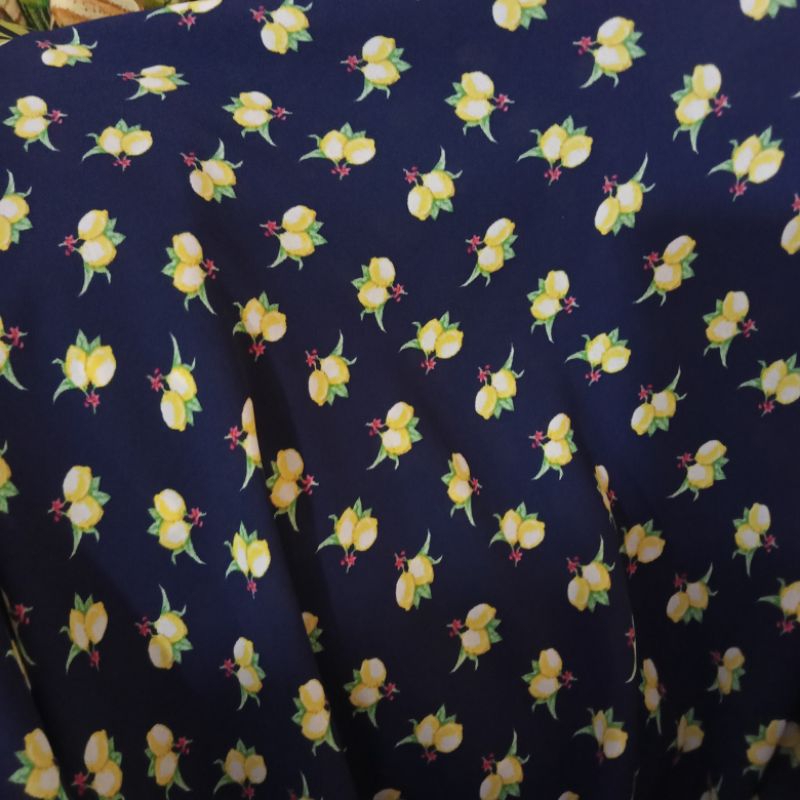 Kain Zara Crepe Motif Buah Jeruk Impor - Kain Nasiji Crepe - Kain Meteran TA | Harga Per Setengah Me