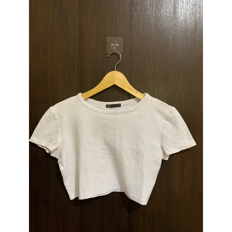 zara atasan kaos crop top wanita