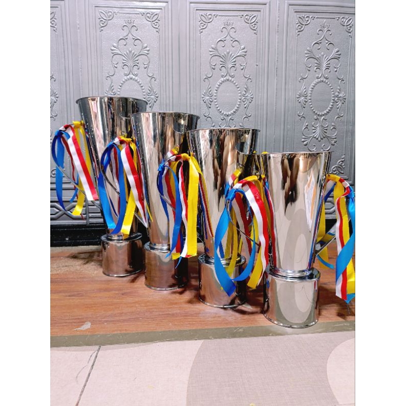 Thropy Piala Bergilir Set Juara 1234