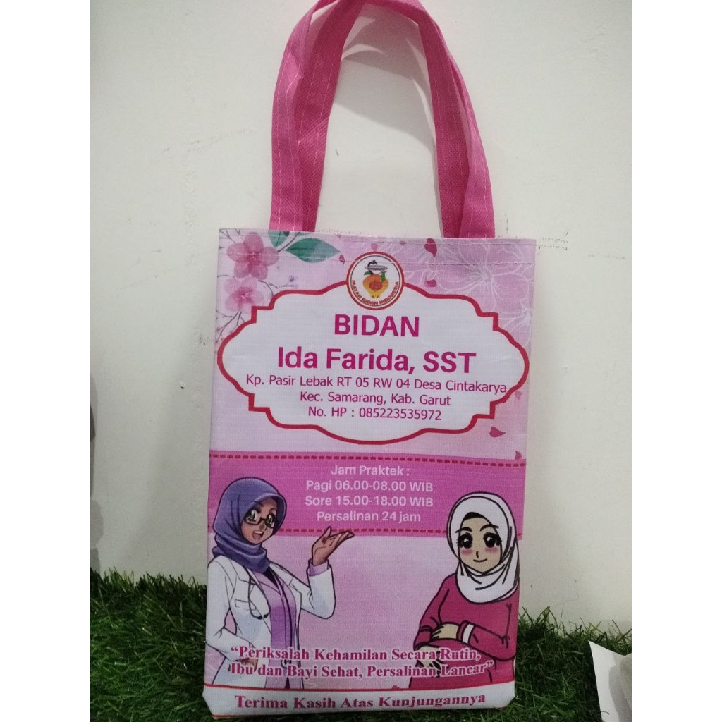 

Tas Bidan Buku KIA Murah Bisa Gambar Suka Suka Spunbond Souvenir Bidan Kia Bidan