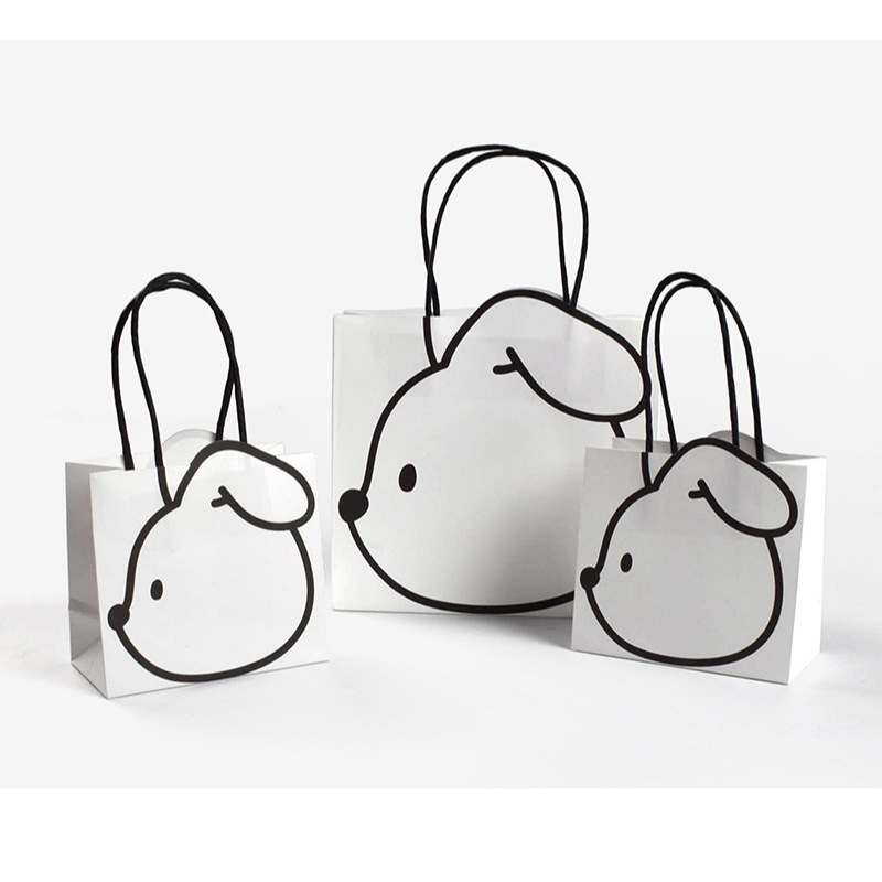 

Paper bag putih winnie the pooh / paperbag karakter anak / goodiebag putih ultah anak