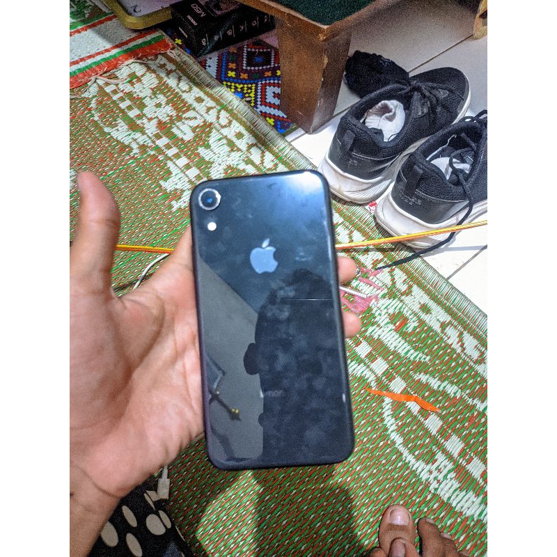 iPhone XR 64GB bypass