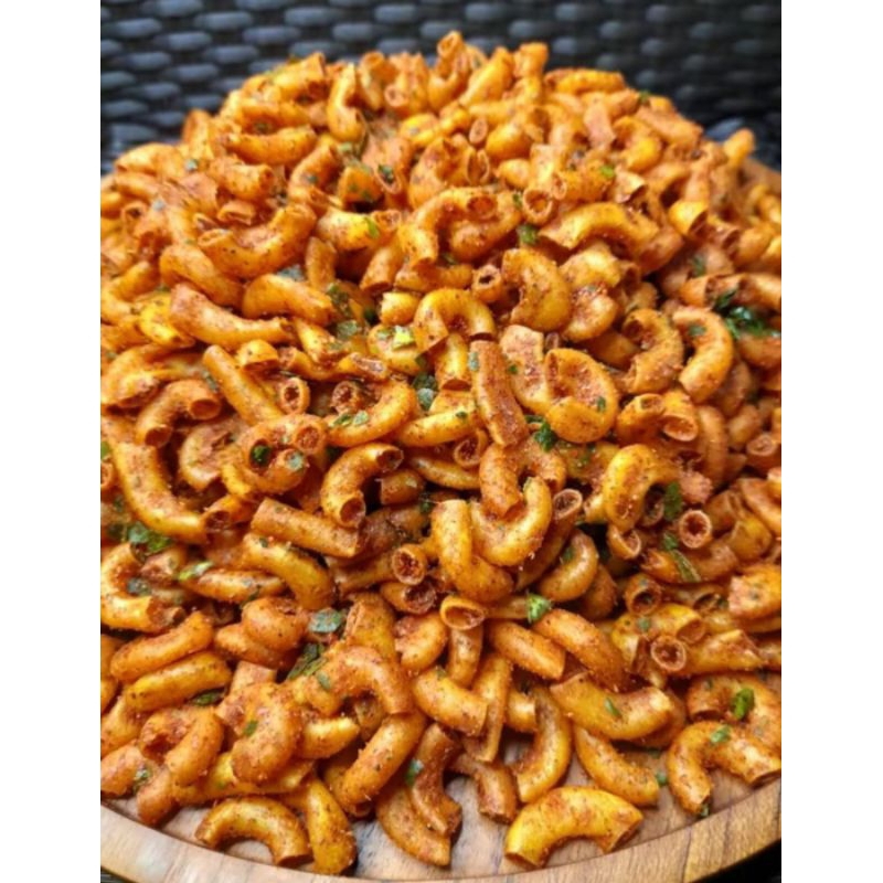 

MAKARONI KRIUK EXTRA PEDAS AROMA DAUN JERUK/CEMILAN INSTAN ISI 500GRAM