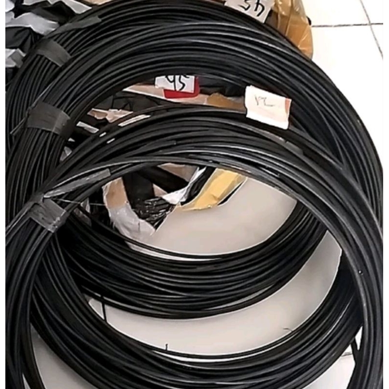 kawat rambatan pohon anggur(bekas kabel fo)