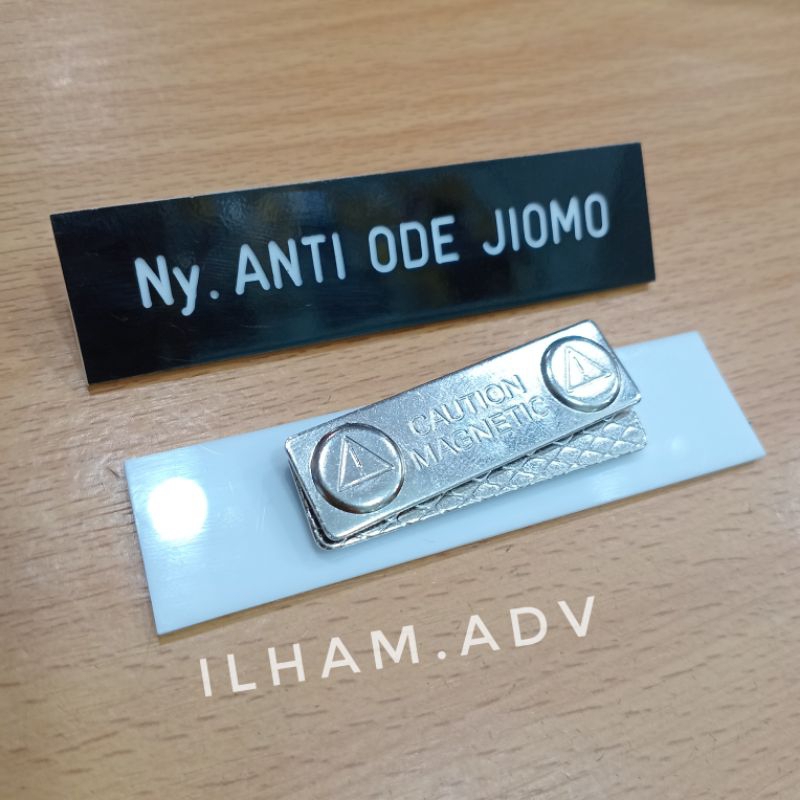 

papan nama dada grafir persit kartika chandra ~ magnet