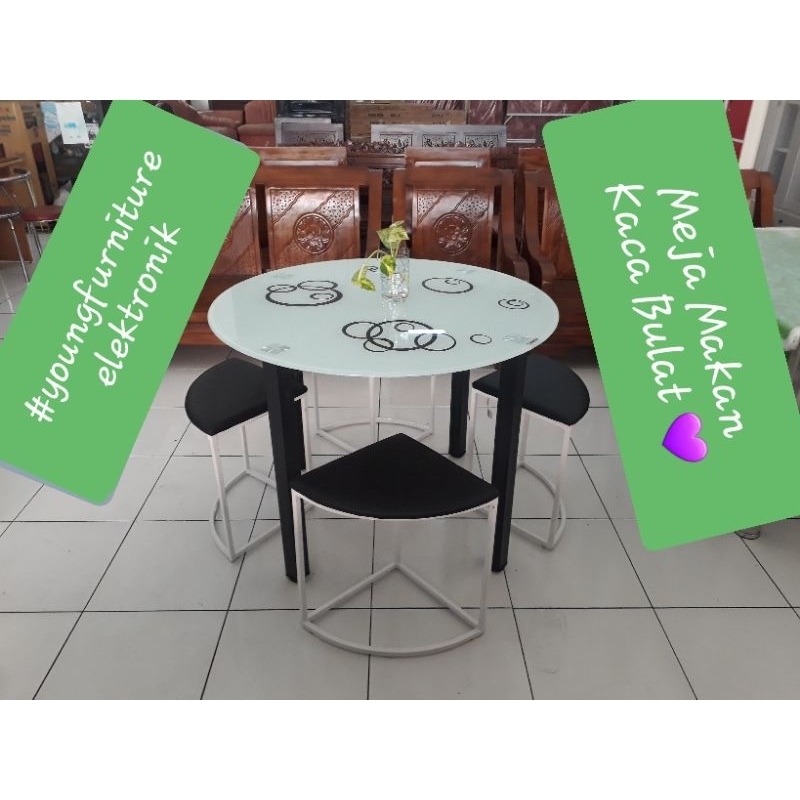 Meja Makan Kaca Bulat