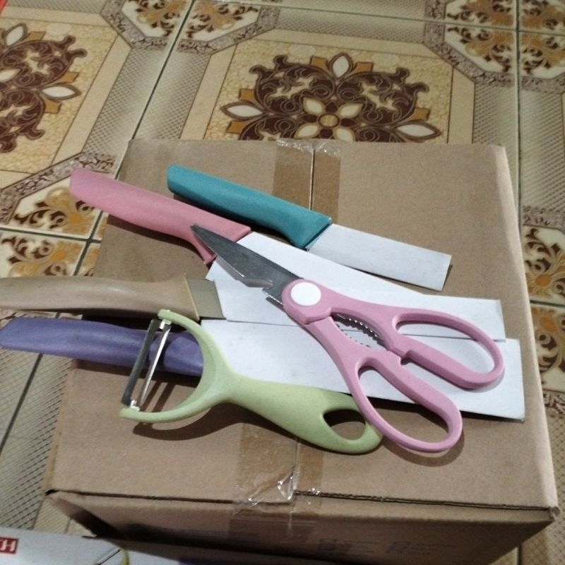 EAEAABCH,CORRUGATED KITCHEN KNIFE