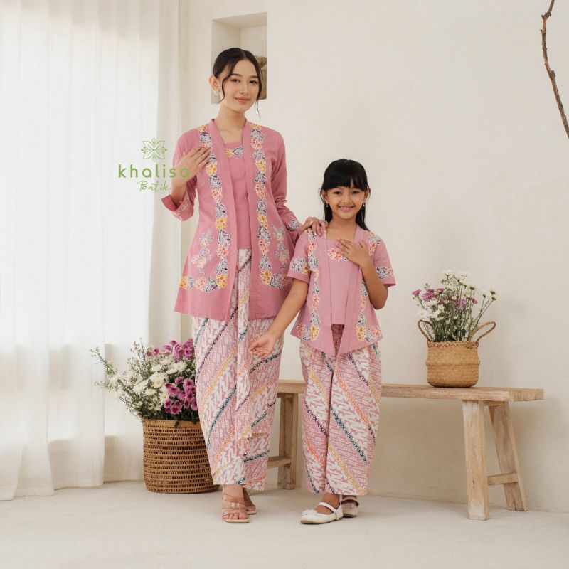 Kebaya Encim Lengan Panjang Muslim by Khalisa Batik - Pink