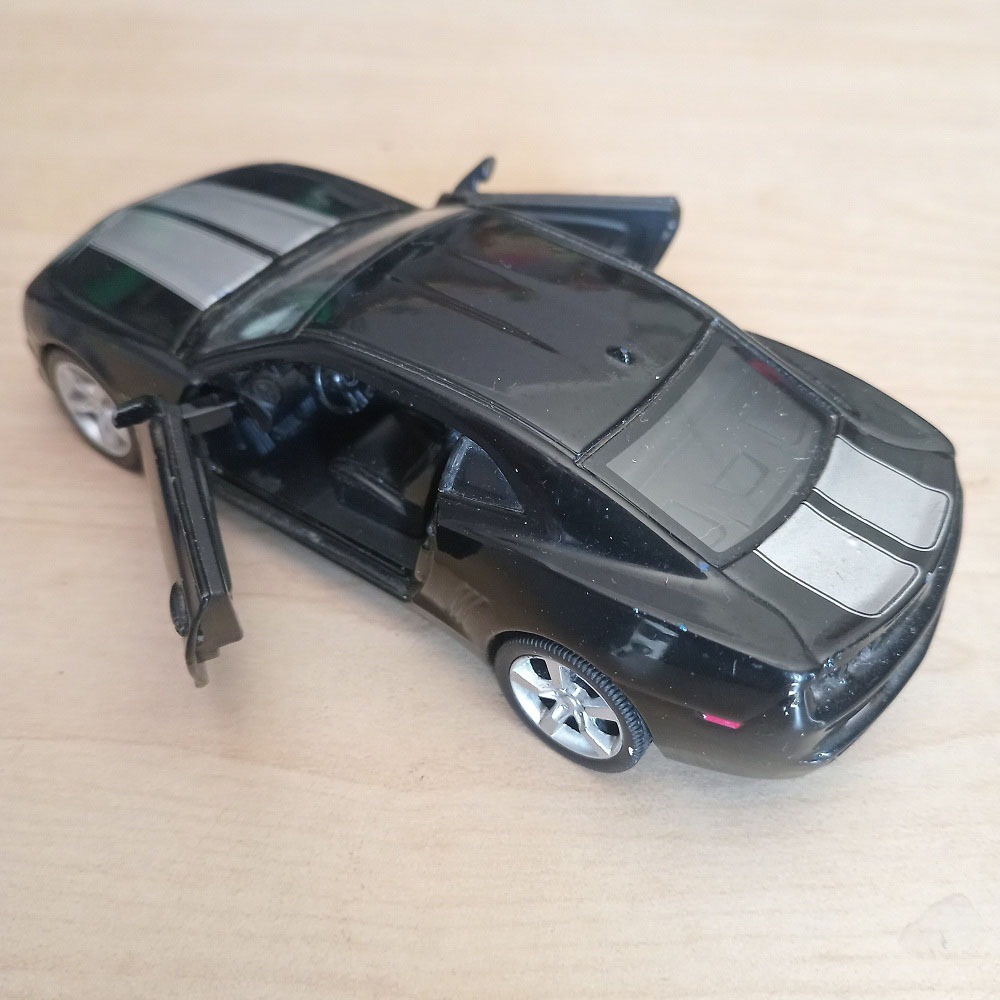 RMZ City Chevrolet Camaro | Diecast Skala 1:32