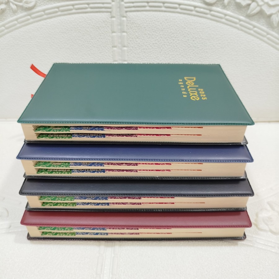

BUKU AGENDA TAHUNAN 2025 ISI KUNING - AGENDA DELUXE - BUKU CATATAN HARIAN - BULU PLANNING