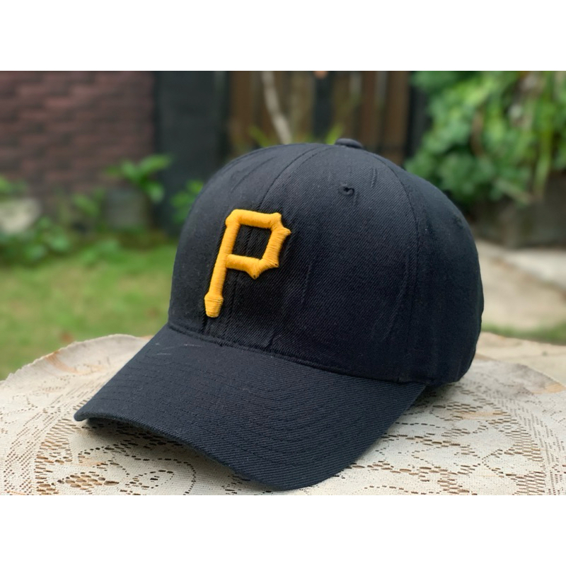 MLB Pirates Pittsburg Fitted Cap Black