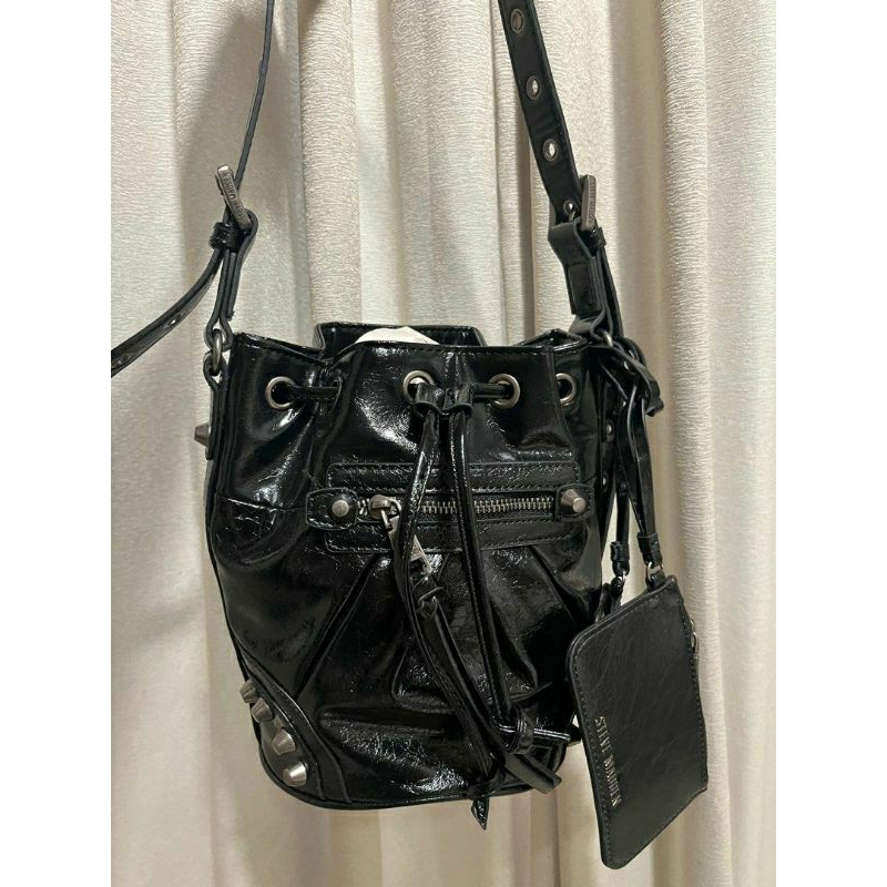 STEVE MADDEN bvally bucket bag 100% original authentic new