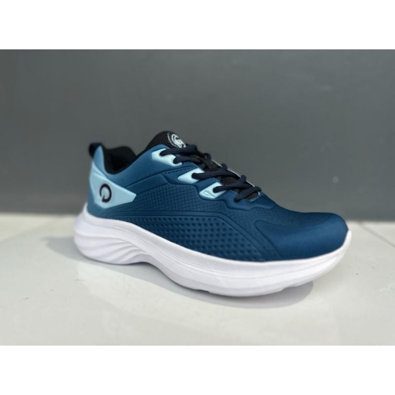 sepatu Qishi buat sport/sekolah