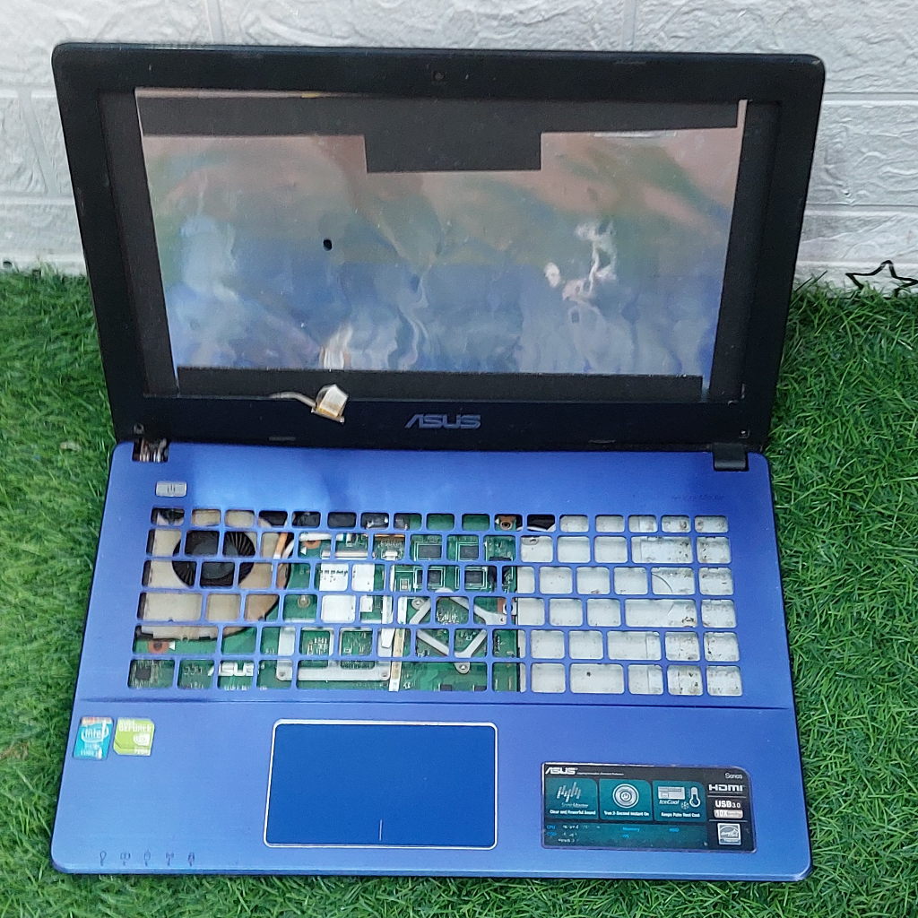 Mainboard dan Casing Asus A450L Intel Core i5-4200U Ram 4GB Nvidia 720M 2GB Normal