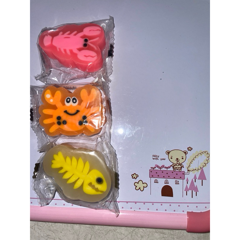 

penghapus (3pcs)