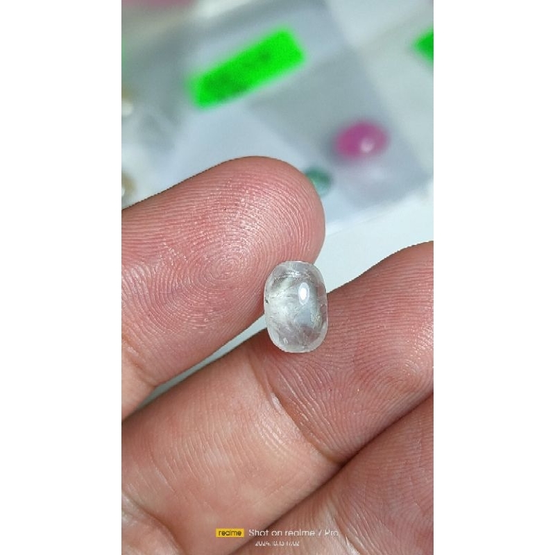 Natural white sapphire/yakut srilangka 2.30cts