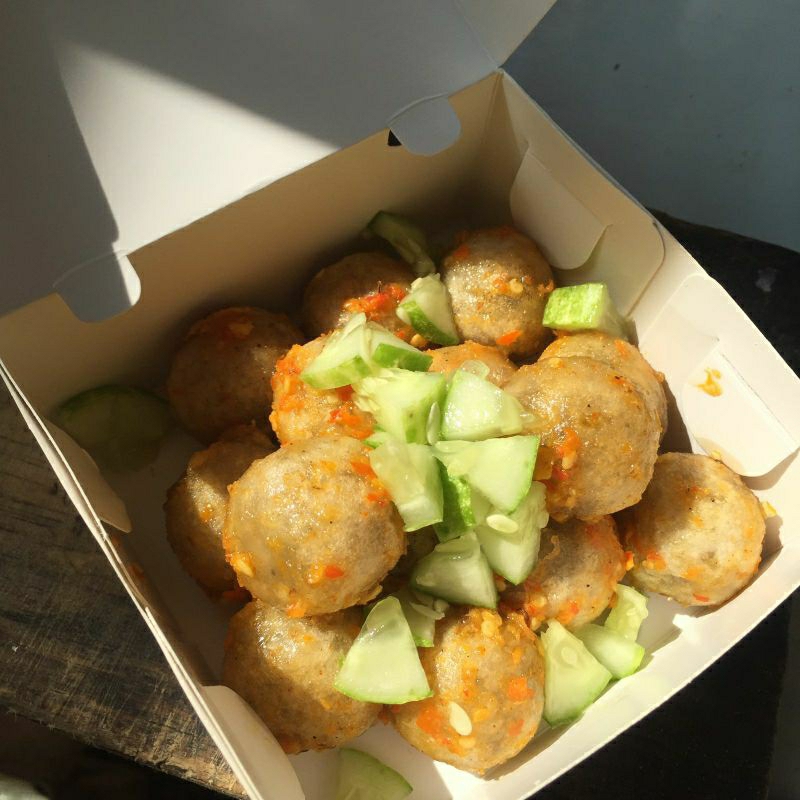 

cilok isi ayam suwir jajanan tasik