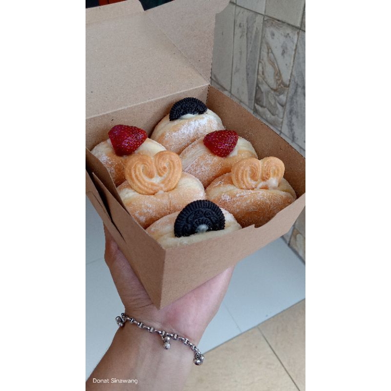 

Bomboloni Vla Plus Topping