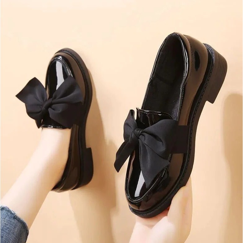 SEPATU WANITA HITAM GLOSSY DOCKMART OXFORD PITA BESAR PANTOFEL KERJA KANTOR CASUAL PESTA FORMAL FASH