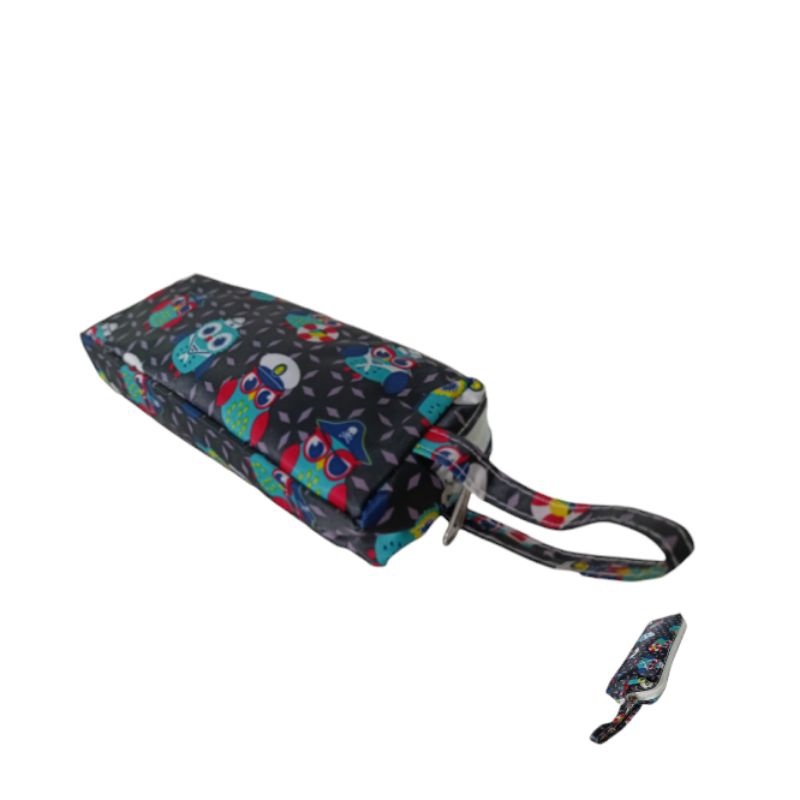 

Kotak Pensil Case By Malika Solbis