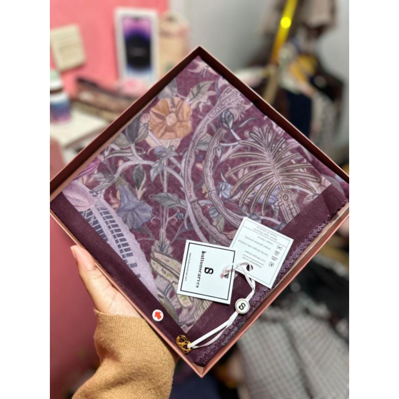 preloved hijab Buttonscarves