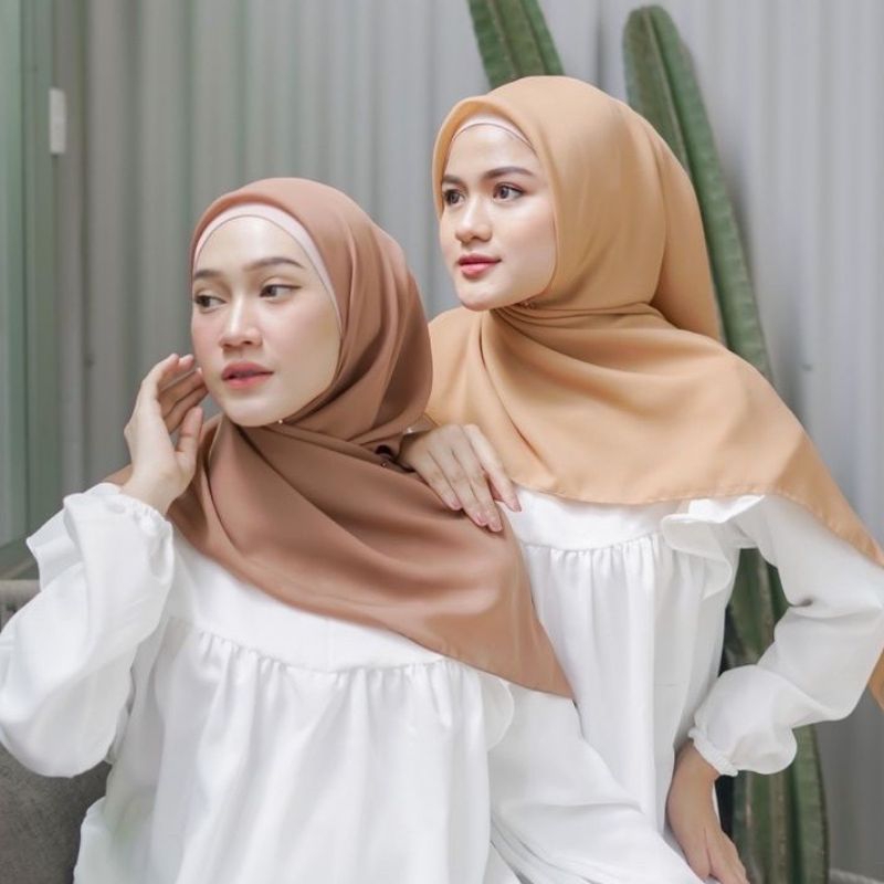 Segi Empat Paris Premium | Jilbab Paris Polos | Hijab Kerudung Voal