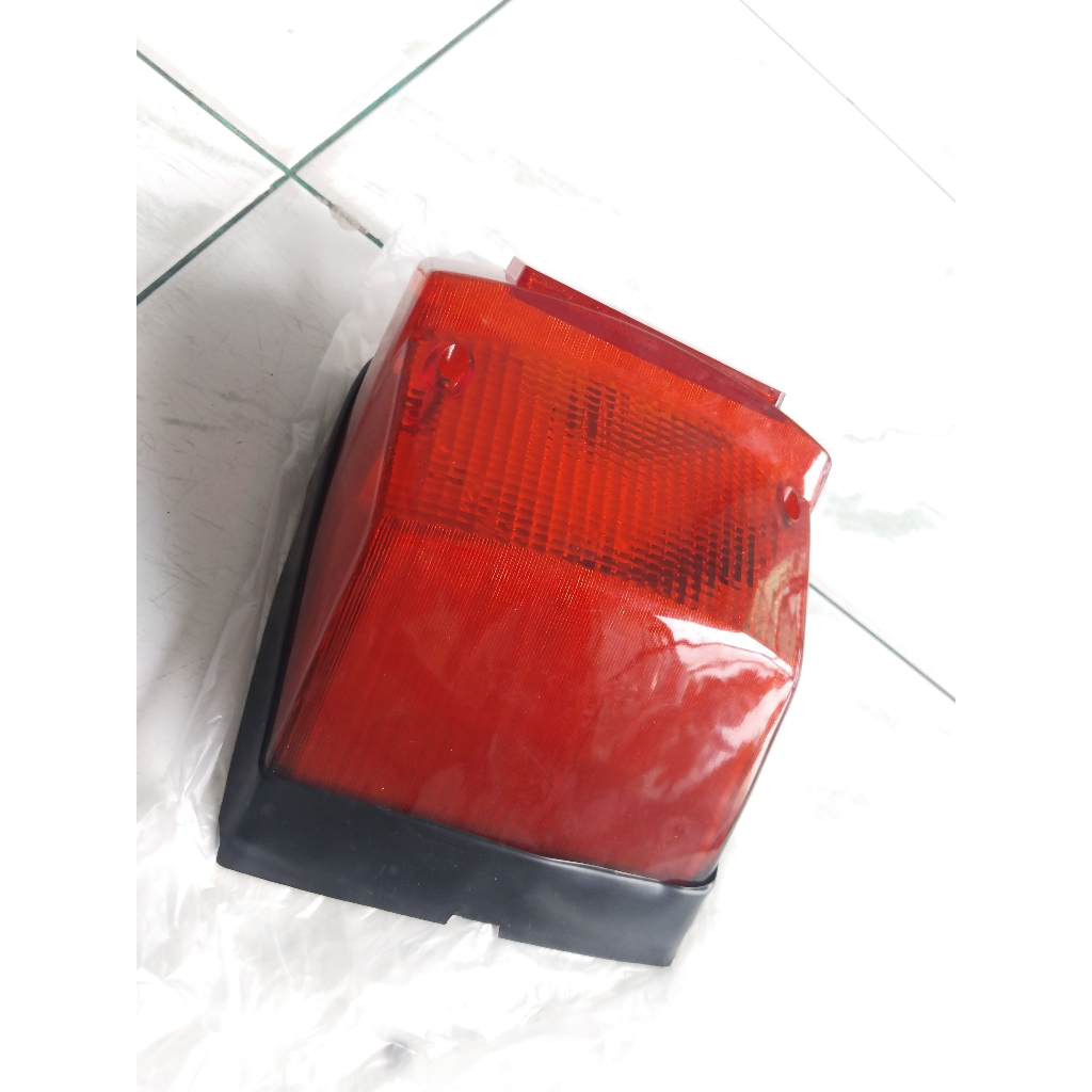 Lampu Stop Lampu Belakang Vespa PX