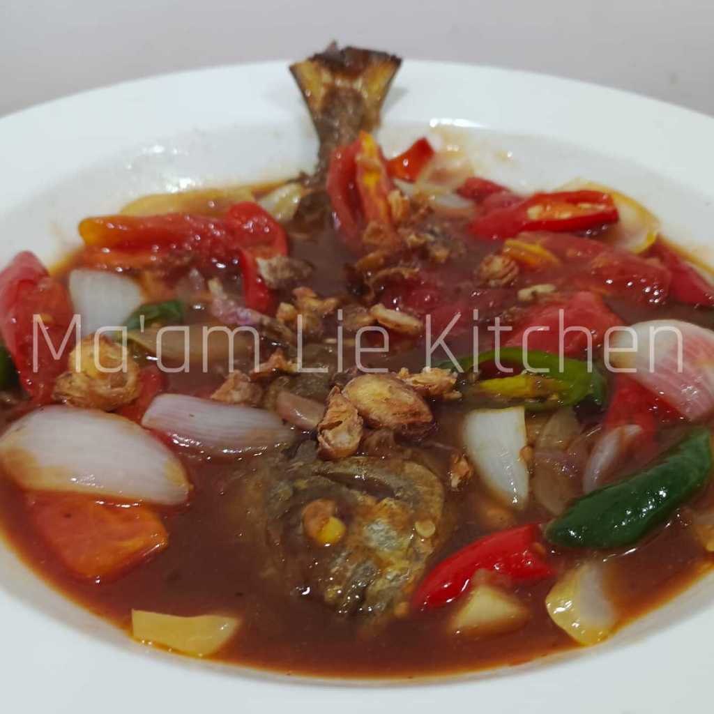 

Ikan Bawal Asem Manis Khas Kalimantan
