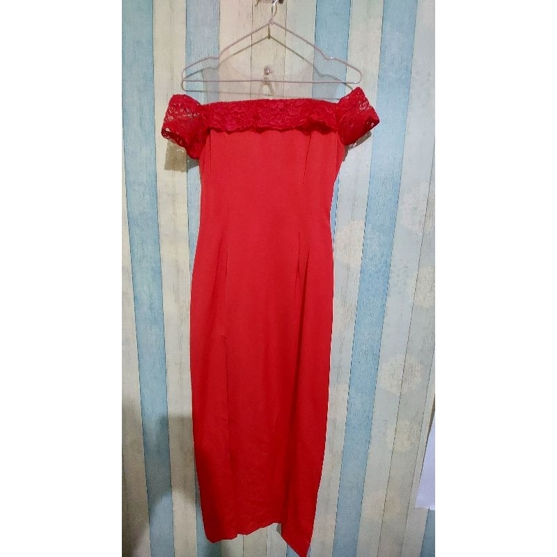 PRELOVED Gaun Pesta Merah