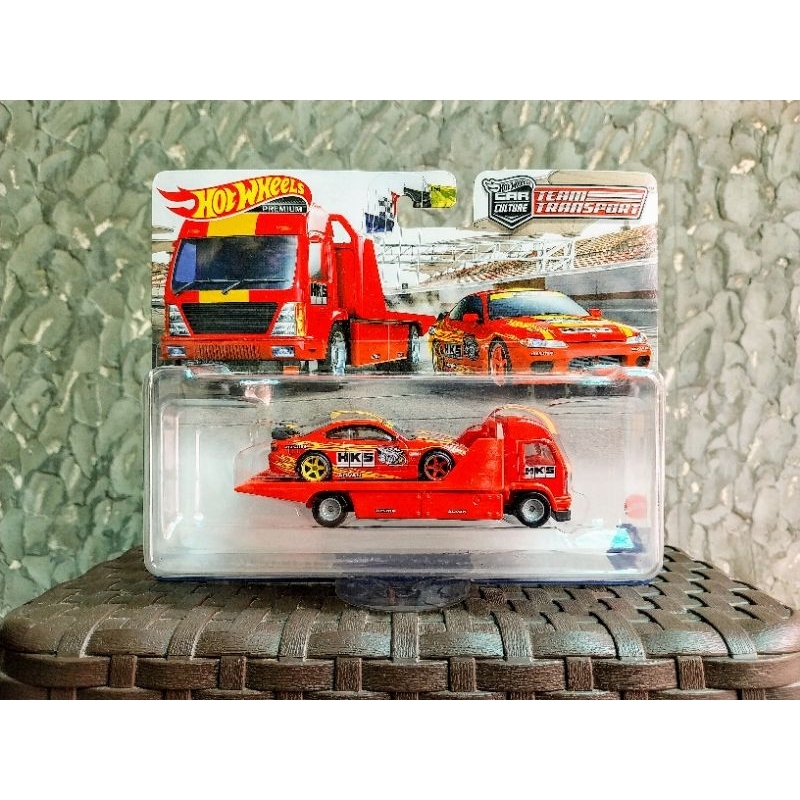HOTWHEELS PREMIUM CC Team Transport HKS Nissan Silvia [S15] & Aero Lift - 2021