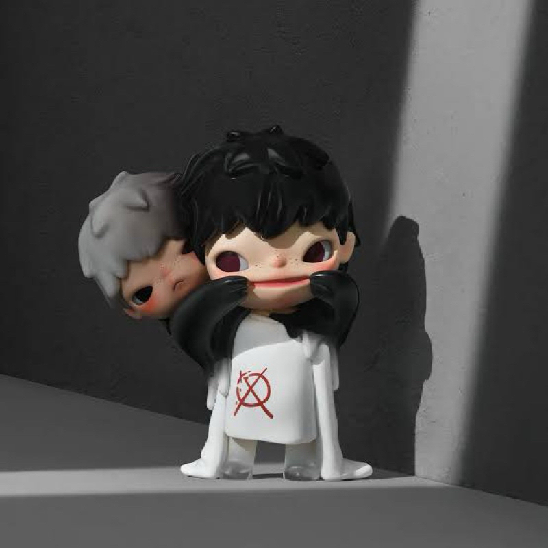 HIRONO Simper Figurine