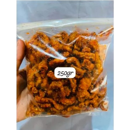 

USUS AYAM KRISPI PEDAS DAUN JERUK BUMBU MELIMPAH ISI 250 GRAM - BY CEMILAN ASIIKK