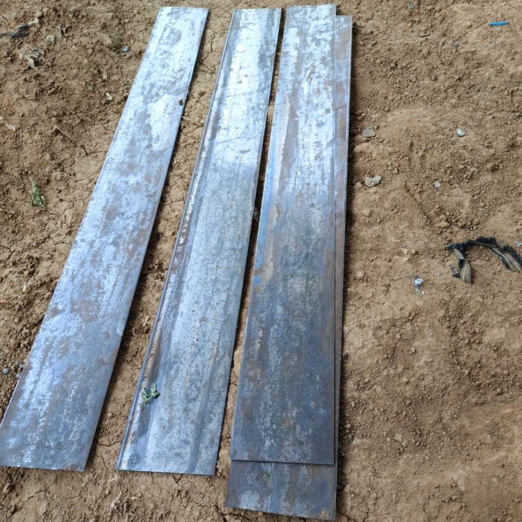 Baja Patah High Carbon Bekas Bahan Pisau, Sabit, Cangkul 100x11cm