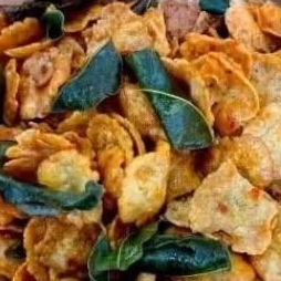 

KERIPIK EMPING PEDAS MANIS KECIL DAN BESAR/LEBAR BERAT 500GR