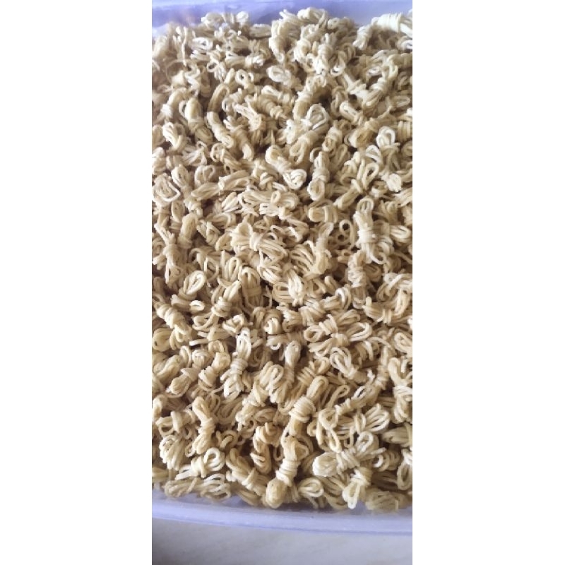 

MIE GULUNG ORIGINAL RENYAH GURIH