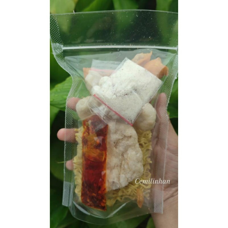 

[READY BINJAI] CUANKI MIE CHILLI OIL by cemilinhan TERMURAH MEDAN LANGKAT ACEH