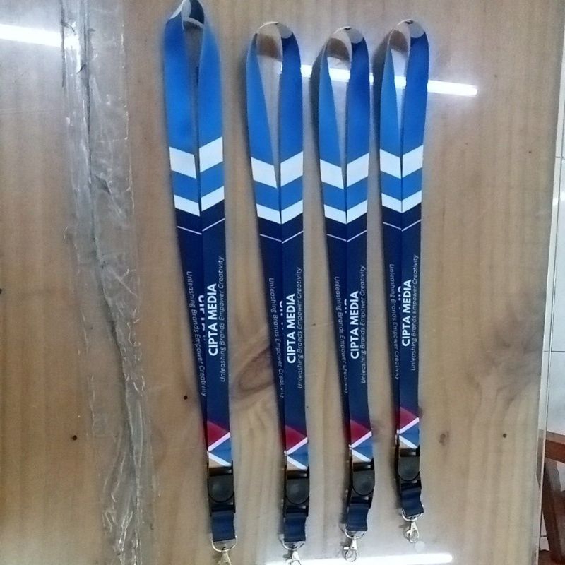 

TALI LANYARD