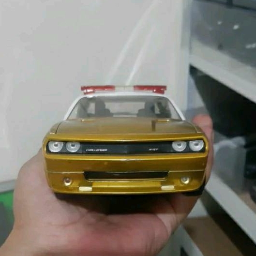 Diecast Jada Dodge Challenger SRT8 2008 Skala 1/24 Bekas