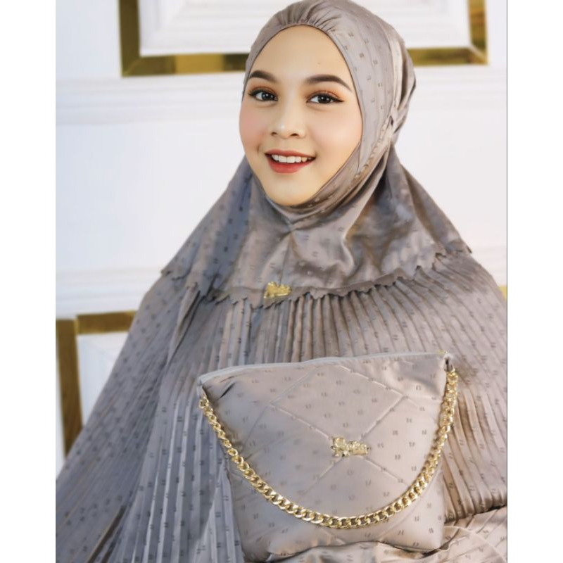 Mukena Plisket Silky Dotty Premium Menutup Dagu Mewah Mukena Lebaran 2025 Model Terbaru