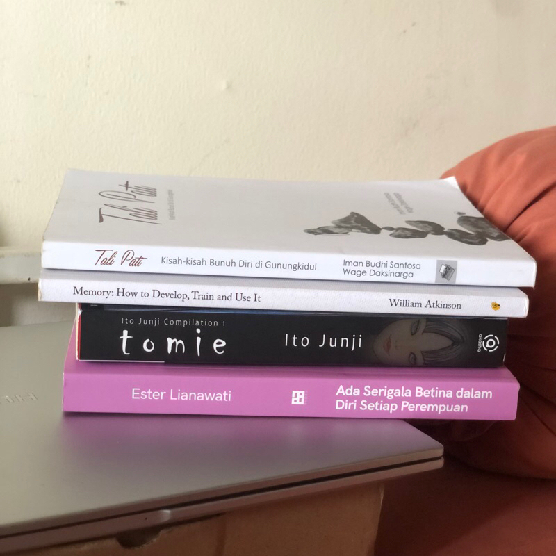 preloved buku bekas tali pati - junji ito tomie - memory how to develop train and use it