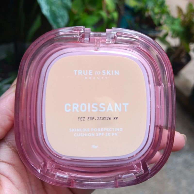 PRELOVED True to Skin Cushion Shade Croissant